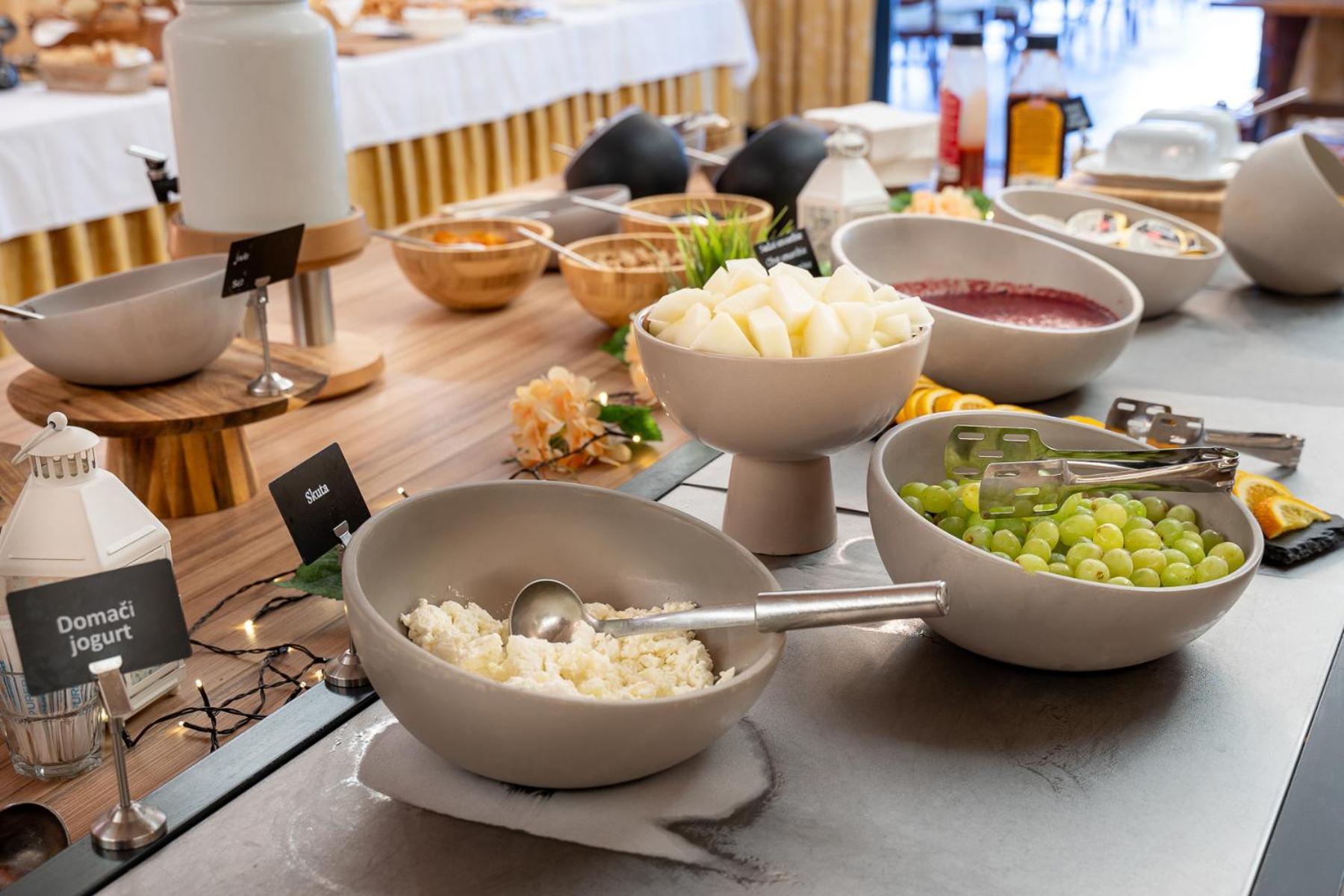 Terme Banovci - Mobilne Hiske Med Brajdami酒店 外观 照片